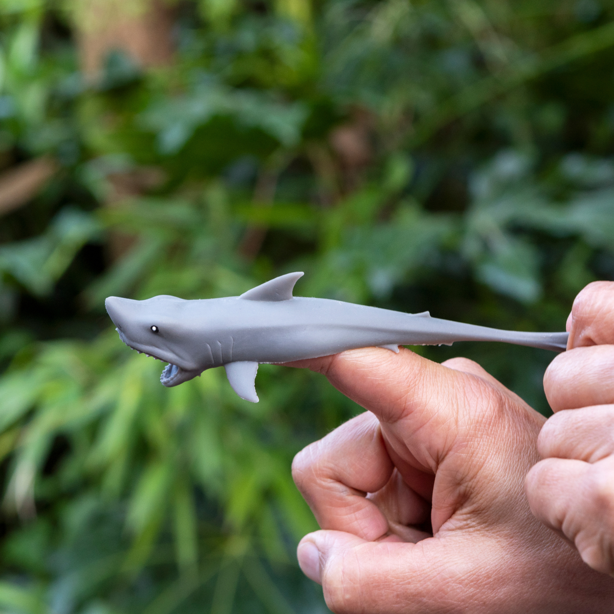 Rex London - Flying Shark Finger Catapults (Box Of 2)